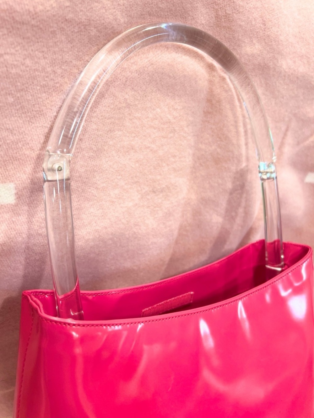 PRADA⭐️Hot Pink patent leather Bag/lucite Handles! Offers are welcome. - Picture 8 of 13